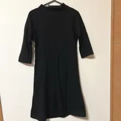 未使用ユニクロ、コットン黒ハイネックワンピース