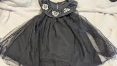 黒のノースリーブワンピース