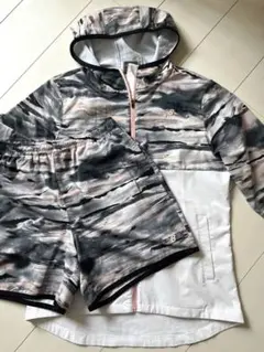 ニューバランス　トレーニングウェアMサイズ　上下セットアップ