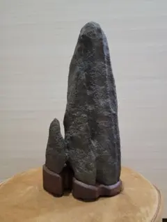【希少】北海道産 日高翡翠と思われる原石 2kg 研磨•切底済 自立 希少】北海道産 日高翡翠と思われる原石 2kg 研磨•切底済 自立 - メルカリ