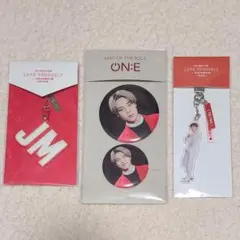 BTS　JIMIN　じみん　缶バッチ　キーホルダー