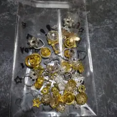 金属製チャームセットこれ1セットしかないです。 約50個以上