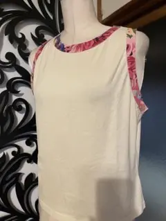 レコパン　　花柄 半袖トップスのサムネイル