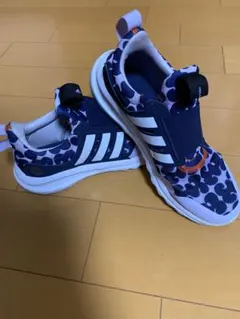 Item thumbnail for item f7989eb8-b41e-4f2d-b833-895a88de493b