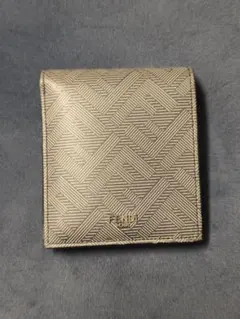 【美品・付属品あり】FENDI 折りたたみ財布のサムネイル