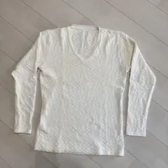 Delay by Win&Sons テクスチャー編みの白Vネック長袖ニット
