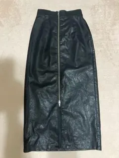 ブラックレザー風 ロングスカート