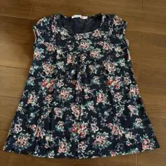 UNIQLO ローラアシュレイ コラボ花柄 トップス 120cmのサムネイル