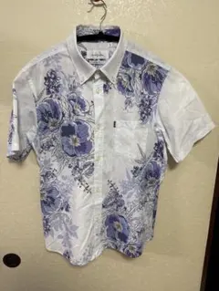 かりゆしウェア　メンズ　MAJUNEternal slim fit 総柄　花柄Lのサムネイル