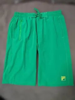 FILA グリーンショートパンツ
