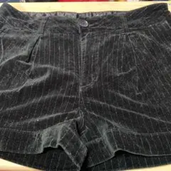ショートパンツ コーデュロイ　黒ラメ入り　Ｌサイズ