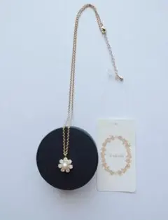 【新品未使用】 Techichi テチチ お花 パール ネックレスのサムネイル