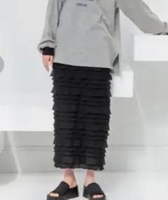 LOWRYS FARM　フリルスカート黒