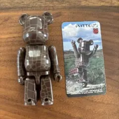 ベアブリック１６ パターン ワニ