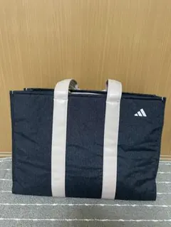 新品未使用　adidas トートバッグ ダークグレーのサムネイル