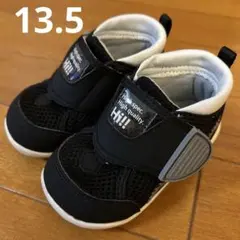 Item thumbnail for item 72f51004-58f1-40c0-8cc7-3192ad524c1f