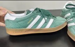 adidas Gazelle スニーカー グリーン 5 US