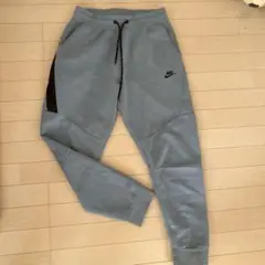 nikeテックフリース