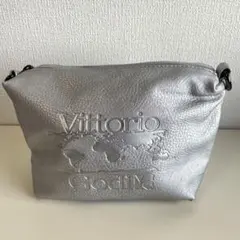 目立つ！シルバーポーチ