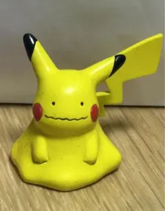 モンコレ　初期　ピカチュウにへんしんしたメタモン