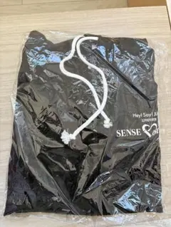 イコラブ パーカー