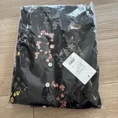 BLUEEASTアソート柄ワンピース 黒花柄M新品タグ付き