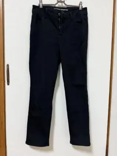 ブラック スリムフィット カジュアルパンツ