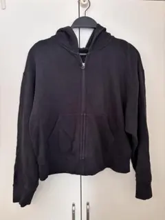UNIQLO ブラック フルジップ パーカー ショート丈XL