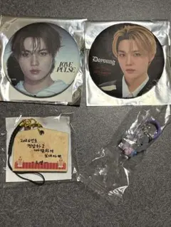 treasure ドヨンセット カプセルトイ TRUZ SOM 缶バッジ