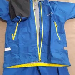 富士登山に‼️mont-bellレインスーツ上下120〜140(125〜145㎝) - メルカリ
