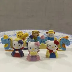 フェーブ ハローキティ10体 フェーヴ 陶器 ミニチュア　王冠のサムネイル