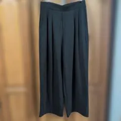 黒 ワイドパンツ