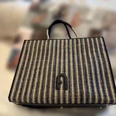 FURLA かごバックのサムネイル