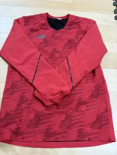New Balance レッド 長袖Mサイズ