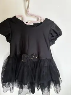 黒のフリル付きワンピース　黒猫　ハロウィン