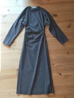 ZARA ブラウン ロングワンピース 長袖