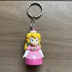 レア　希少　 ピーチ　スーパーマリオ RPG キーホルダー