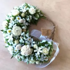 ドライフラワーハーフリース三日月リースWhite