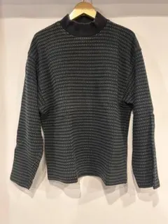 【美品】ブラックグリーン　ストライプ ハイネックニットのサムネイル