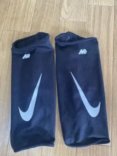 NIKEマーキュリアルライト　シンガードスリーブL