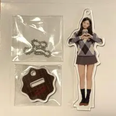 TWICE ポップアップ THIS IS FOR ミニアクスタチャーム ツウィ②