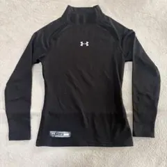 Under Armour ブラック ハイネック YLG インナーシャツ