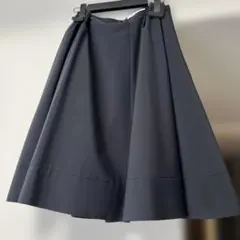 【極美品】FOXEY NEWYORK フォクシー　フレアスカート　バロン　紺のサムネイル