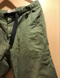 オリーブ ワークパンツ