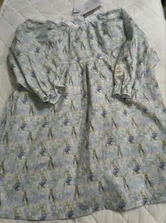 【新品】ピーターラビット　PETER RABBIT 　ワンピース 100　うさぎ