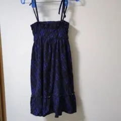 肩紐付きワンピース