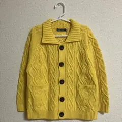 BeBe アラン模様ミドルゲージフィッシャーマンニット イエロー 120 新品