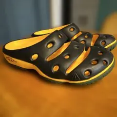 未使用　KEEN YOGUI サンダル　ヨギ　ヨギー　ブラック　23cm キッズ