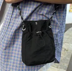 新品未使用 サコッシュ スマホショルダー ショルダーバッグ 軽量