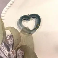 Item thumbnail for item f5d44a5e-f8b1-4cd9-b598-d4a71fcbe0b0